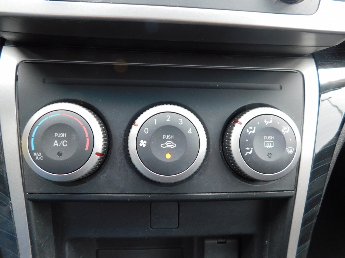 2010 Mazda Mazda6 Touring photo 11