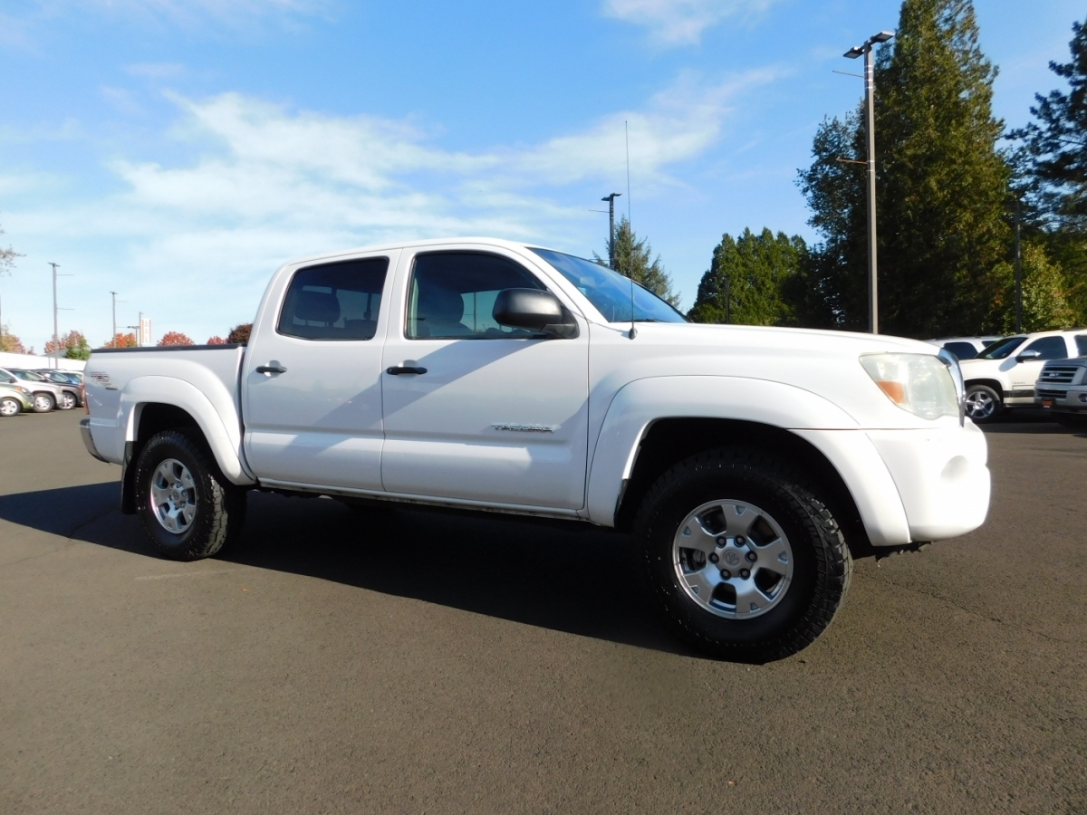 2005 Toyota Tacoma Prerunner Pickup 4D 5 FT