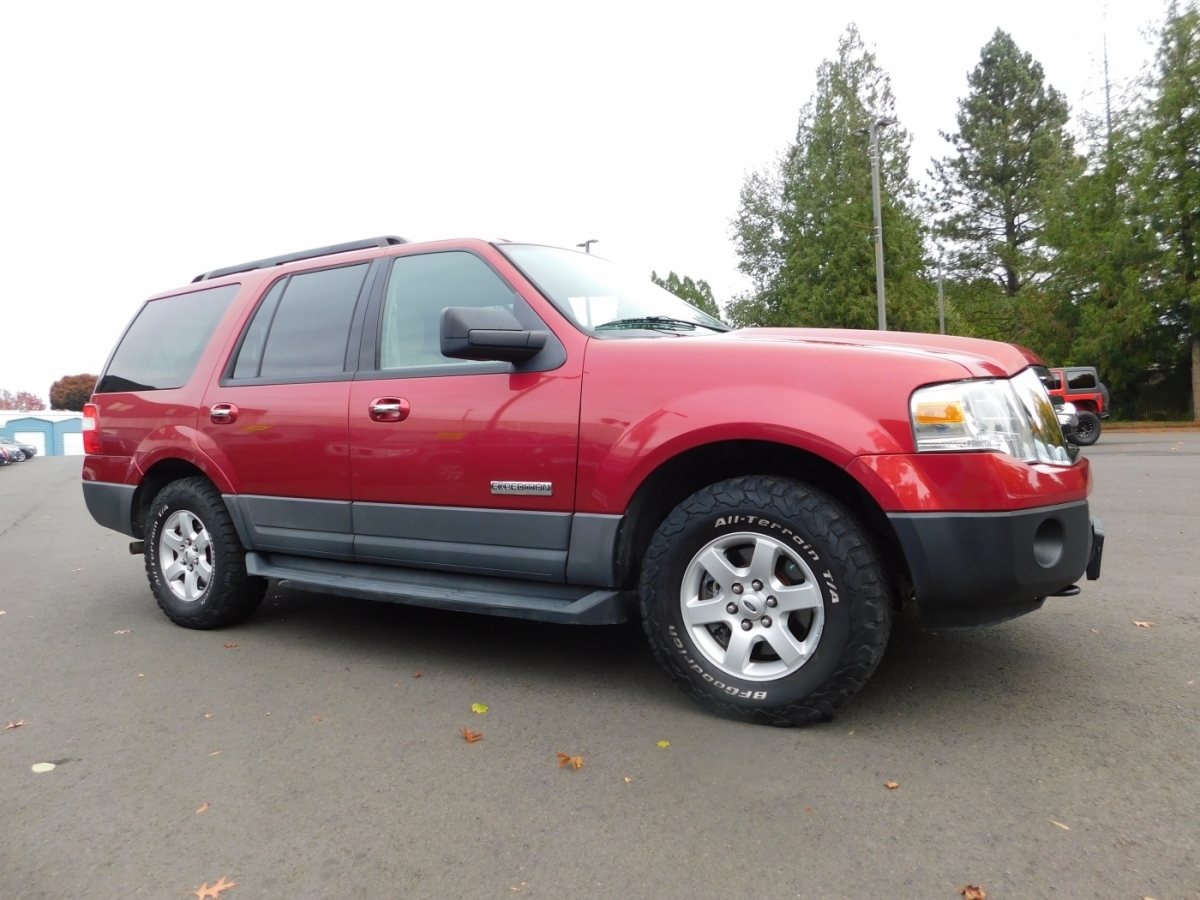 2007 Ford Expedition XLT Sport Utility 4D