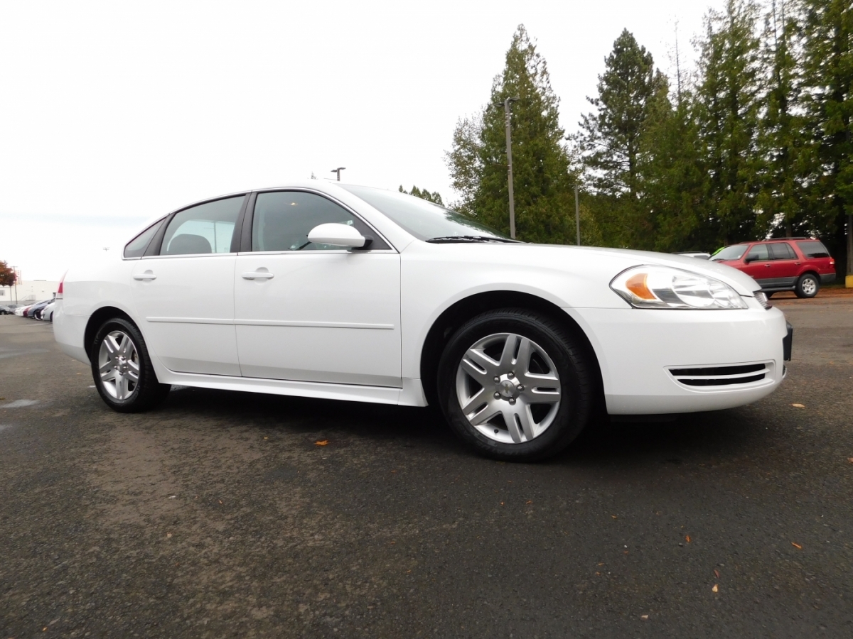 2015 Chevrolet Impala Limited LT Sedan 4D