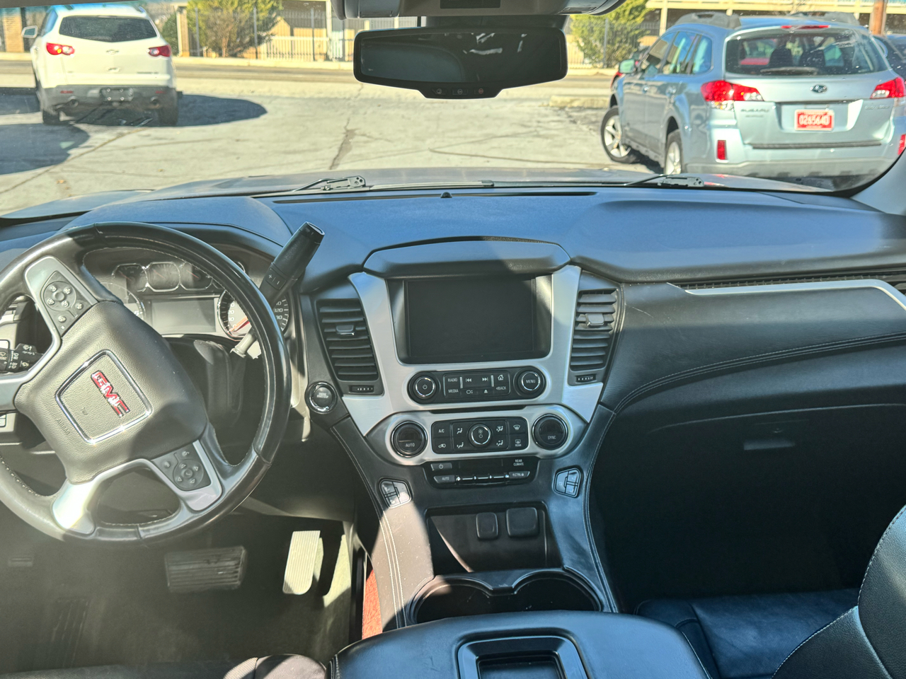 GMC Yukon SLT 4WD 2015