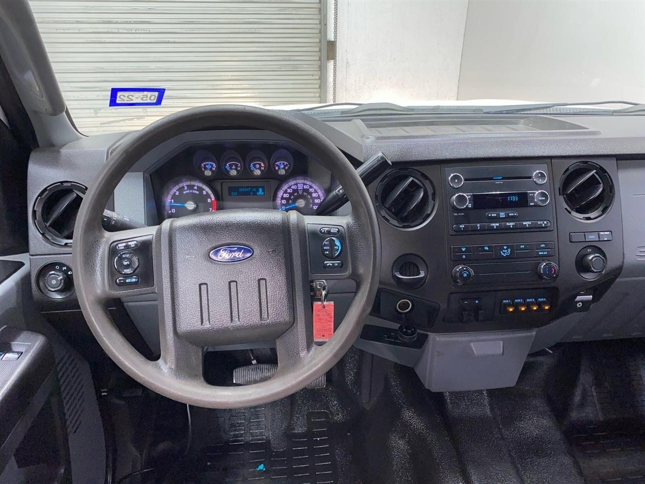 Ford F-350 SD XL SuperCab Long Bed DRW 2WD 2015