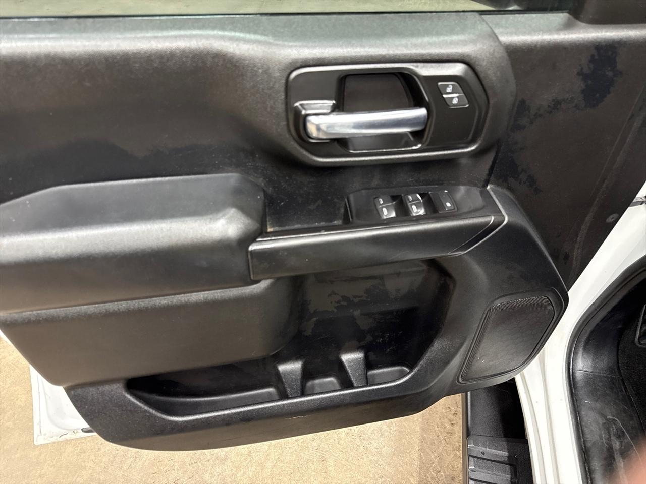 GMC Sierra 2500HD Base Crew Cab Long Box 4WD 2020