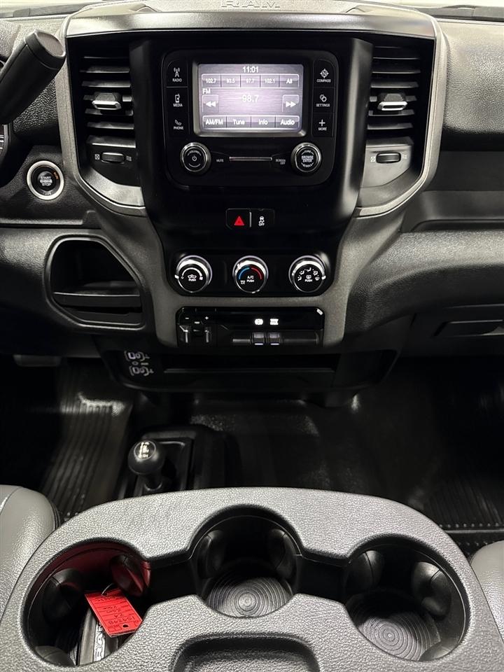 RAM 2500 Tradesman Crew Cab LWB 4WD 2024