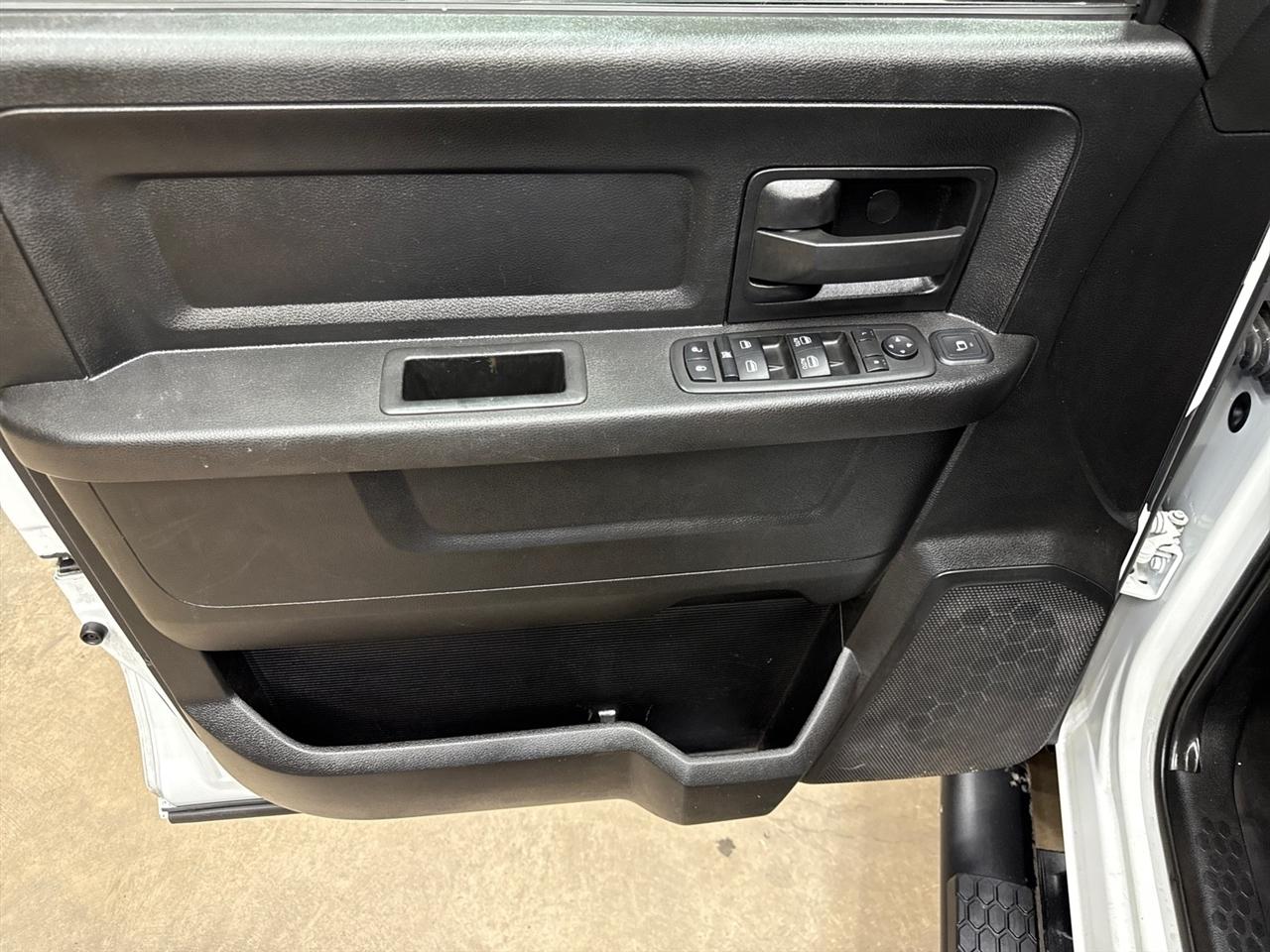 RAM 2500 Tradesman Crew Cab LWB 4WD 2024