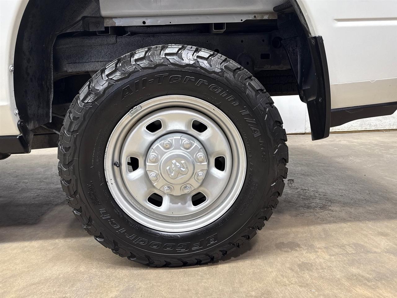 RAM 2500 Tradesman Crew Cab LWB 4WD 2024