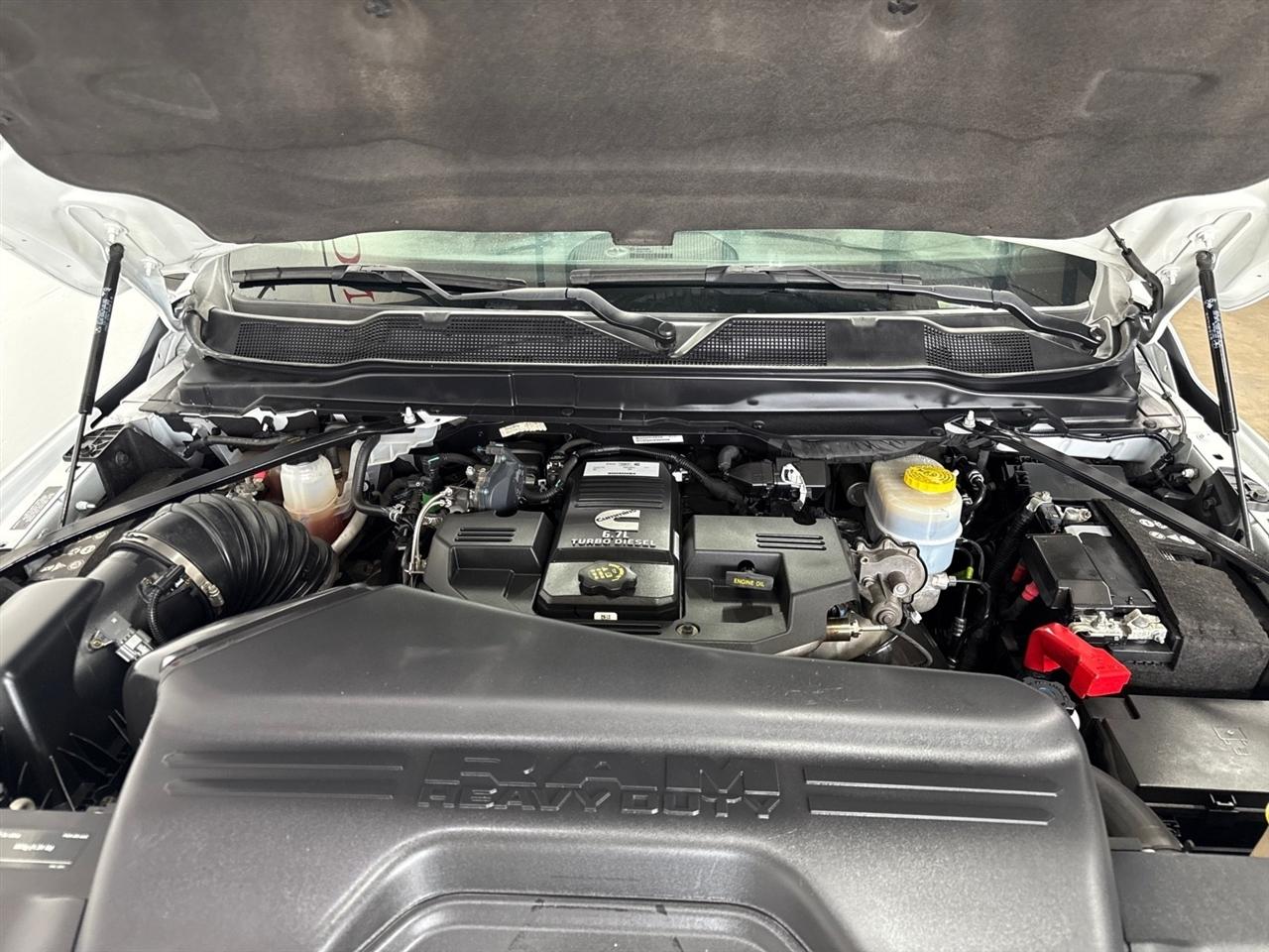 RAM 2500 Tradesman Crew Cab LWB 4WD 2024