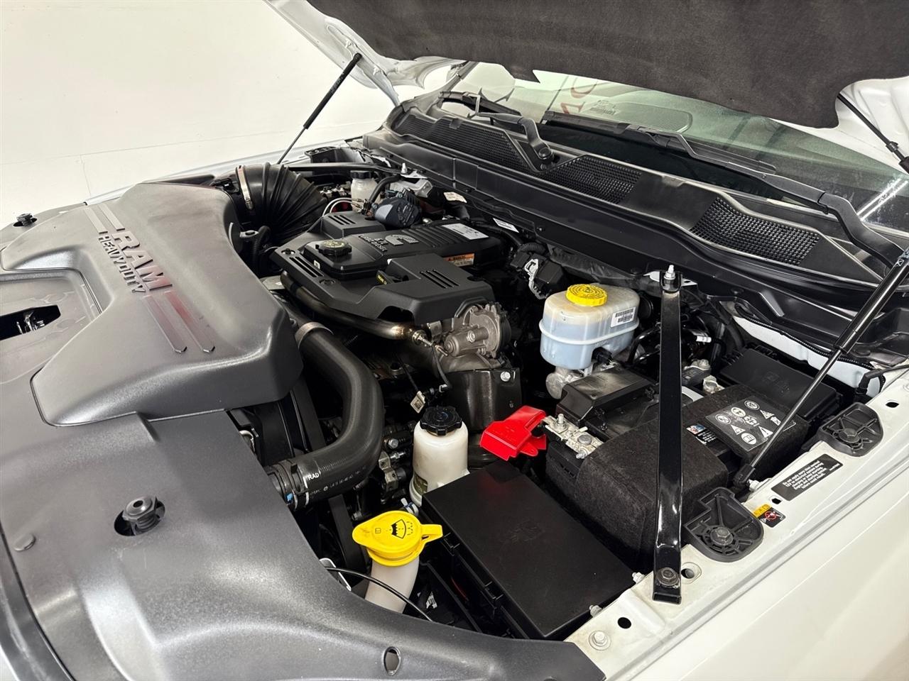 RAM 2500 Tradesman Crew Cab LWB 4WD 2024