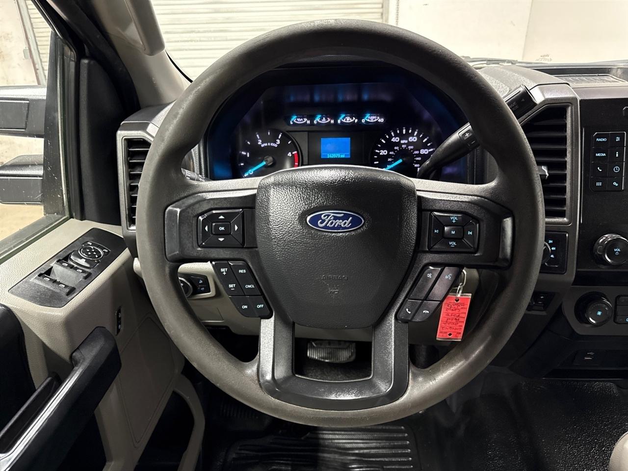 Ford F-250 SD XL Crew Cab Long Bed 4WD 2022