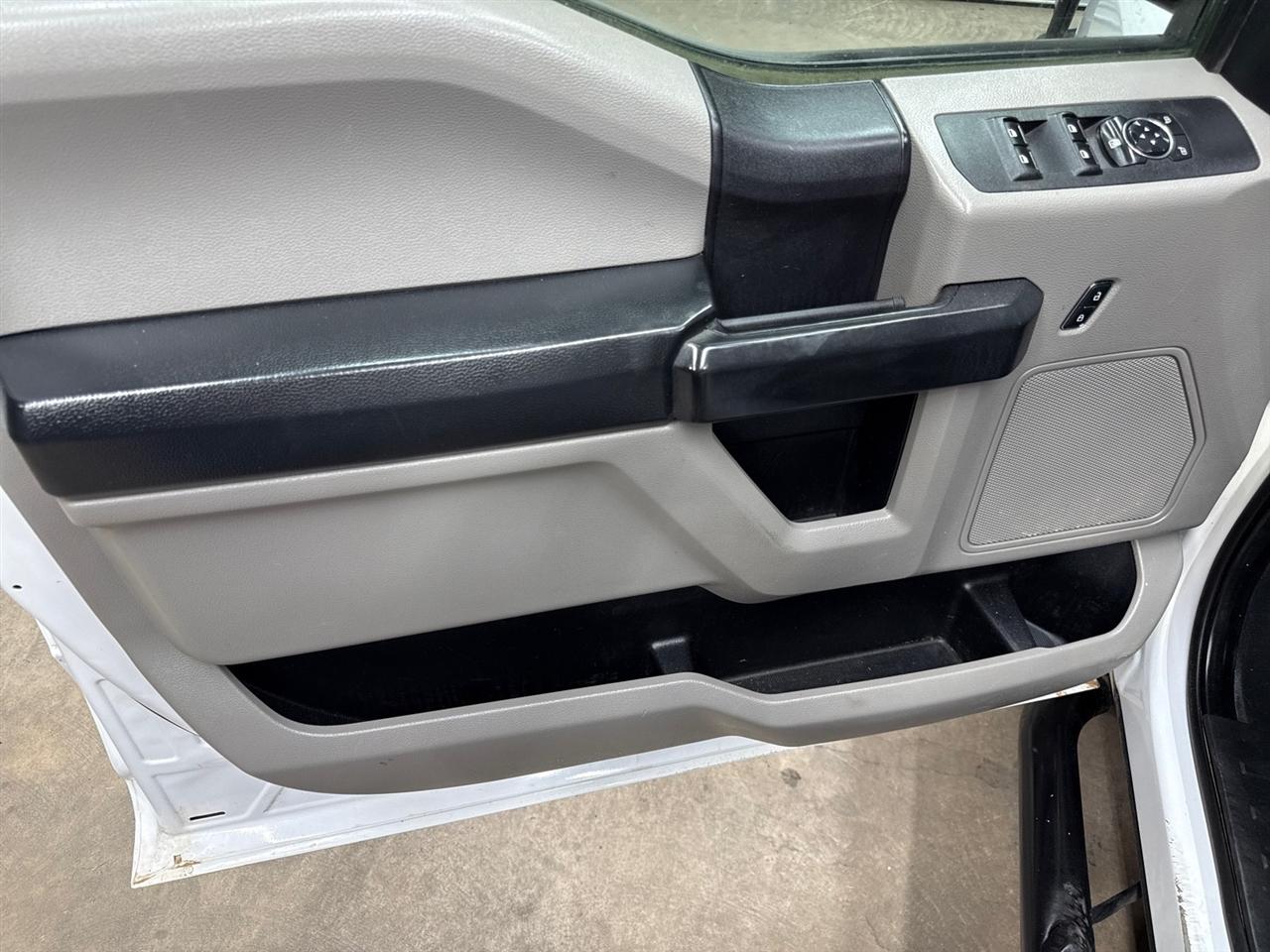 Ford F-250 SD XL Crew Cab Long Bed 4WD 2022