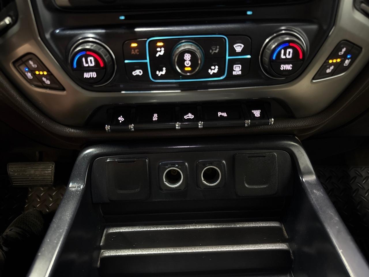 Chevrolet Silverado 3500HD LTZ Crew Cab 4WD 2018