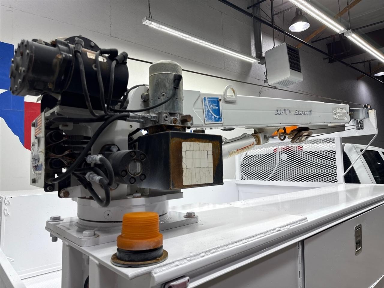 GMC Sierra 3500HD Base Crew Cab 4WD 2016