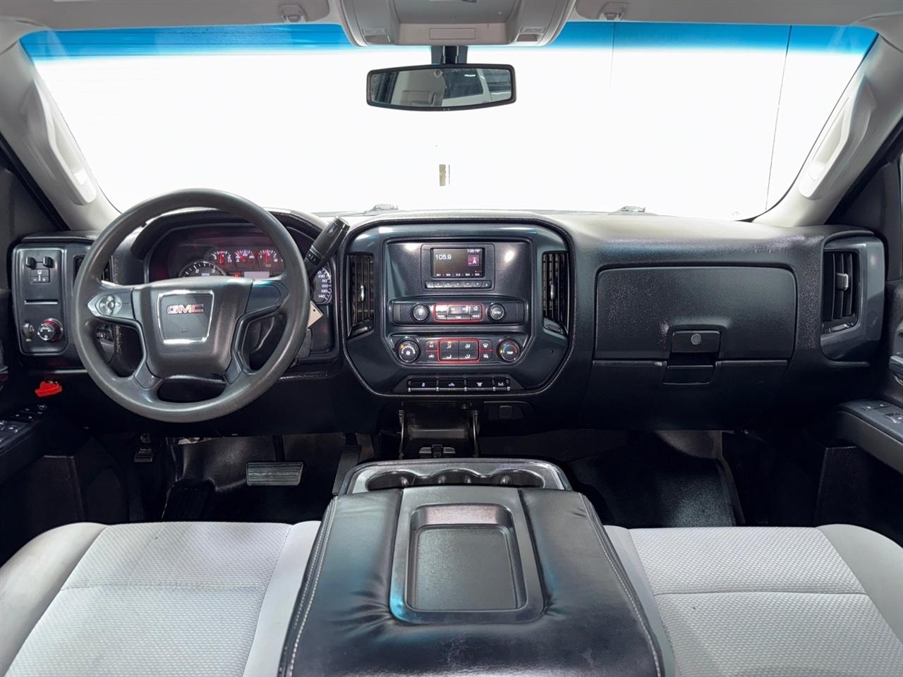 GMC Sierra 3500HD Base Crew Cab 4WD 2016