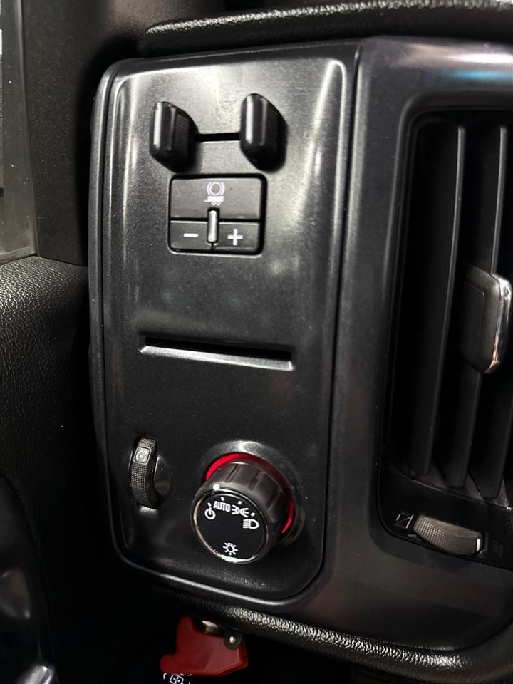 GMC Sierra 3500HD Base Crew Cab 4WD 2016