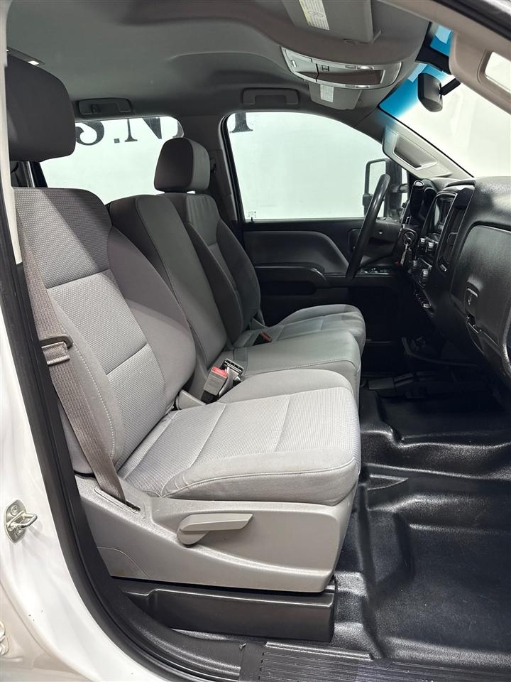 GMC Sierra 3500HD Base Crew Cab 4WD 2016