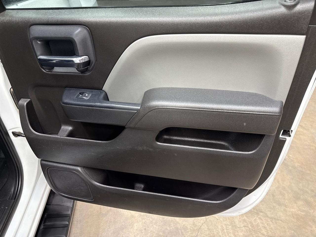 GMC Sierra 3500HD Base Crew Cab 4WD 2016