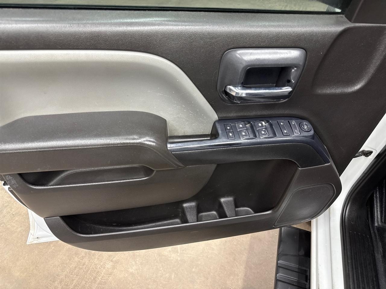 GMC Sierra 3500HD Base Crew Cab 4WD 2016