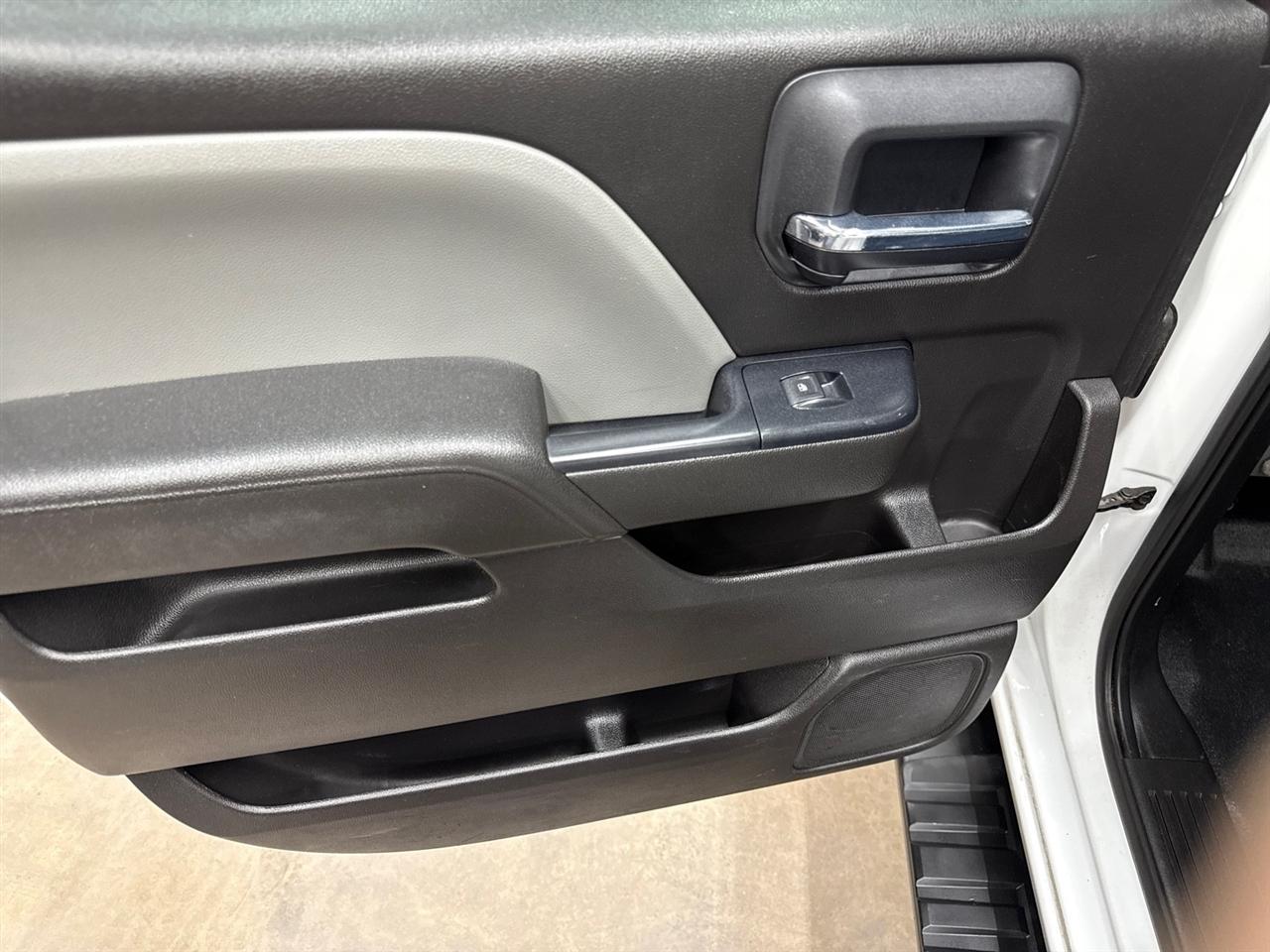 GMC Sierra 3500HD Base Crew Cab 4WD 2016