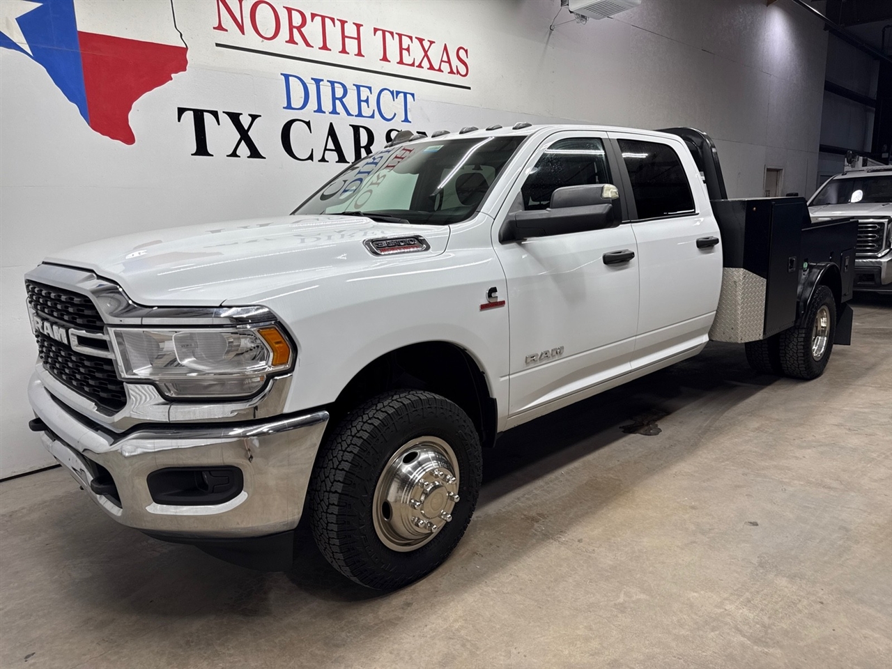 2022 RAM 3500 Big Horn Crew Cab LWB 4WD DRW