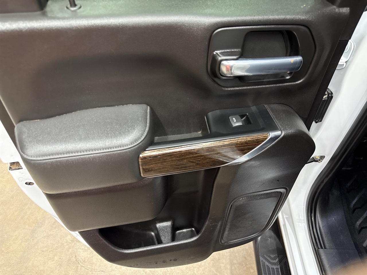 GMC Sierra 2500HD SLE Double Cab 4WD SB 2023