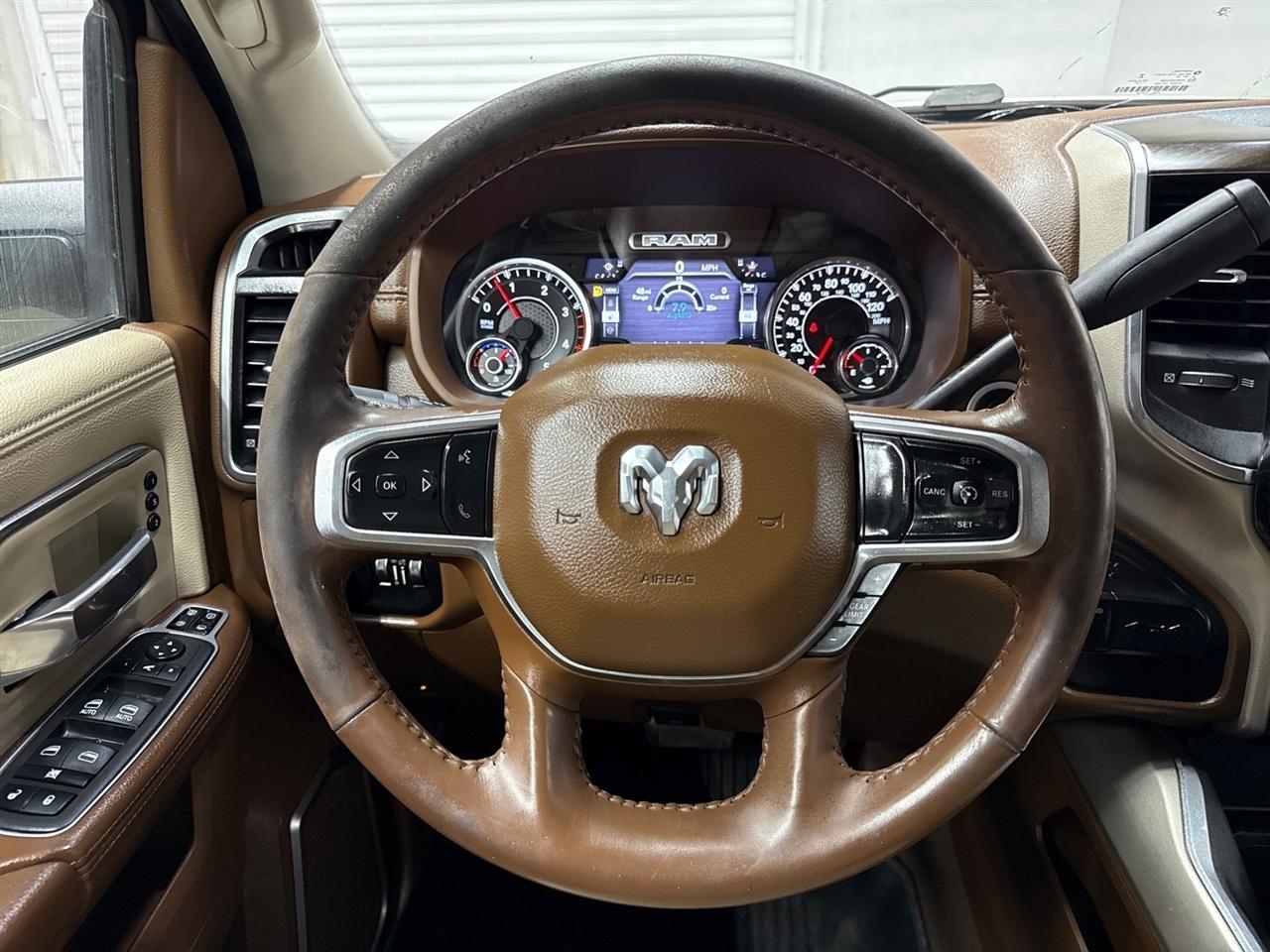 RAM 2500 Laramie Crew Cab SWB 4WD 2023