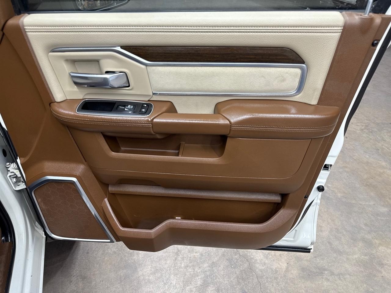 RAM 2500 Laramie Crew Cab SWB 4WD 2023