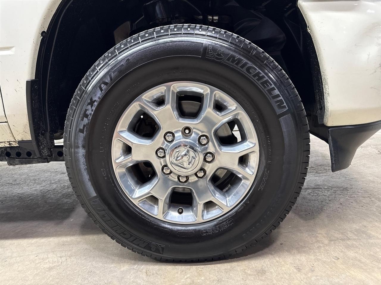 RAM 2500 Laramie Crew Cab SWB 4WD 2023