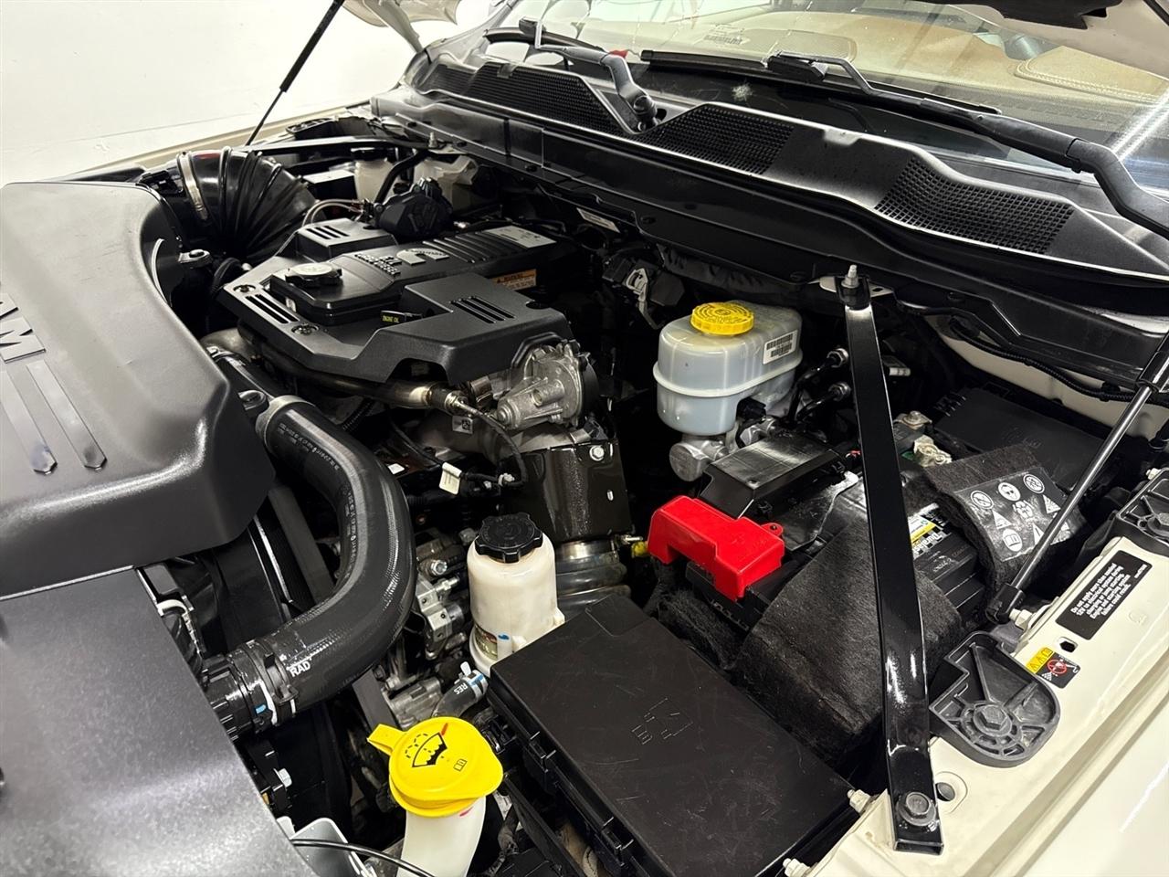 RAM 2500 Laramie Crew Cab SWB 4WD 2023