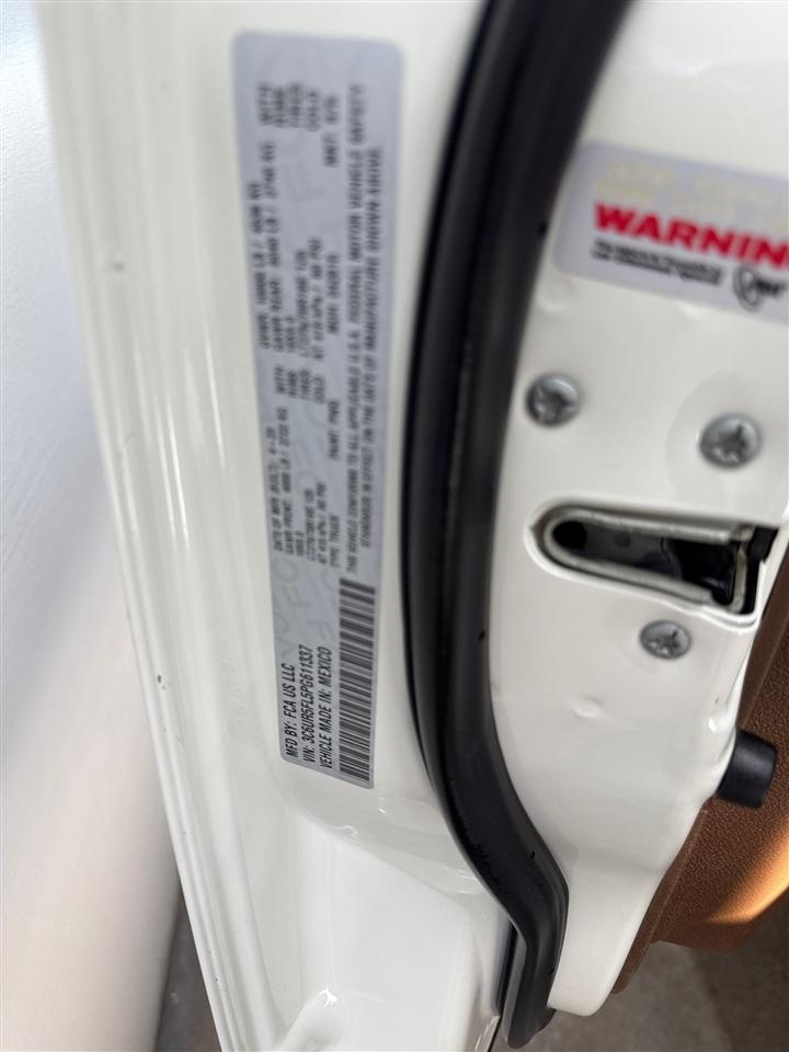 RAM 2500 Laramie Crew Cab SWB 4WD 2023