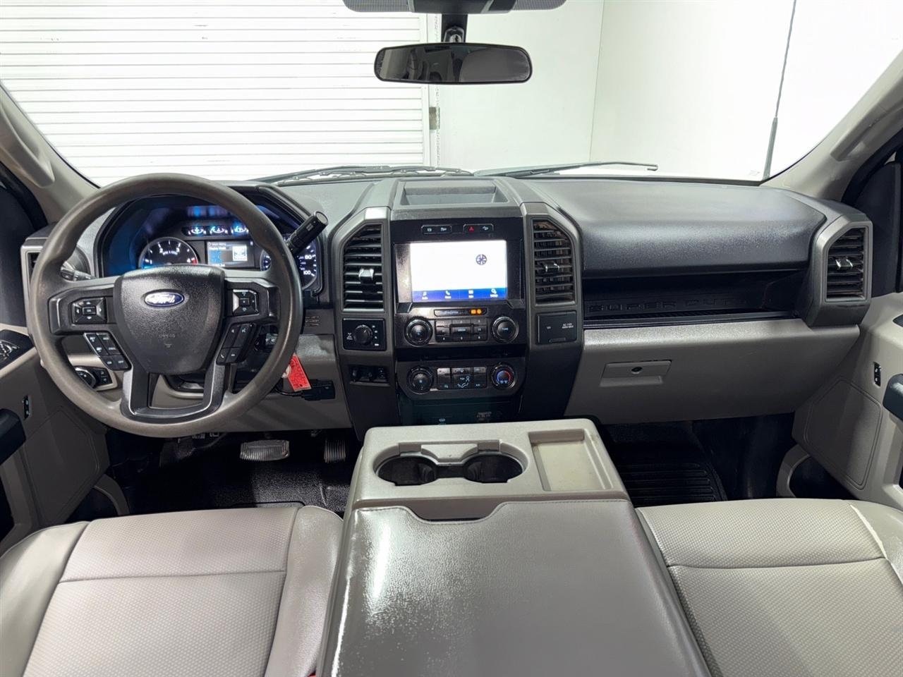 Ford F-250 SD XL Crew Cab Long Bed 4WD 2022