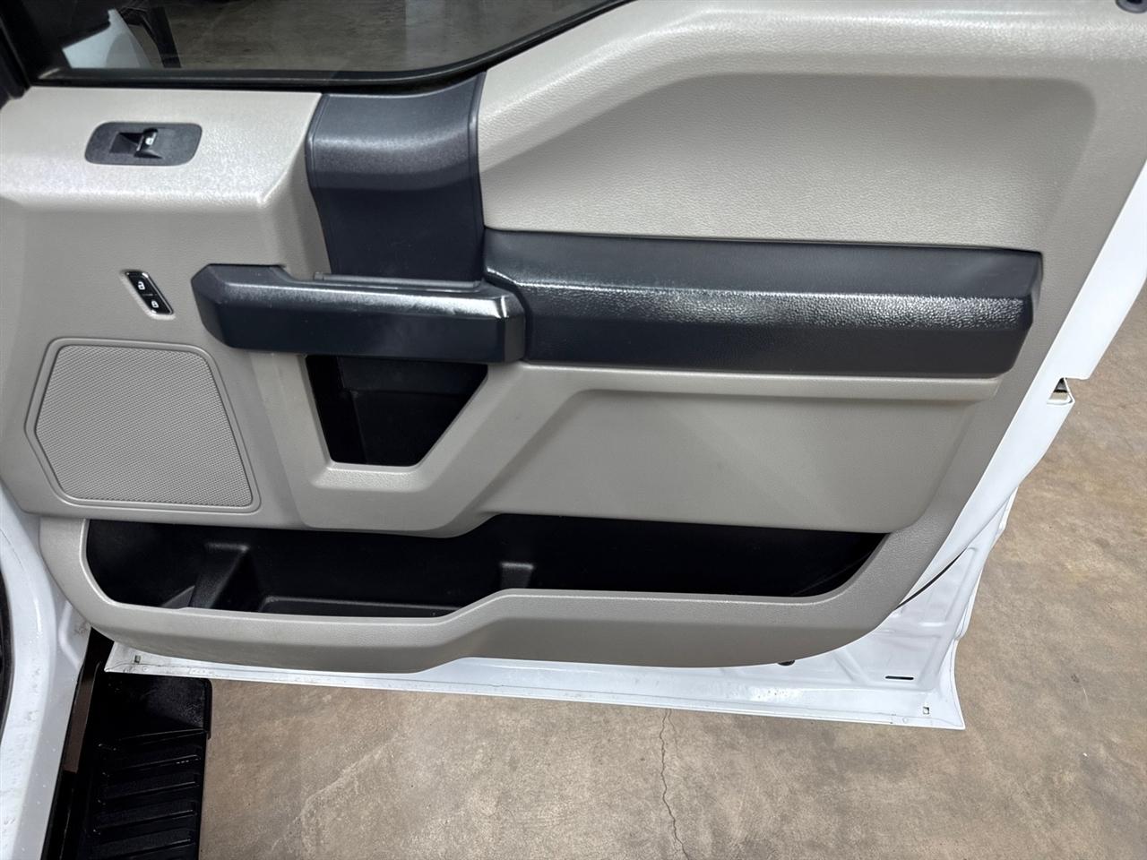 Ford F-250 SD XL Crew Cab Long Bed 4WD 2022