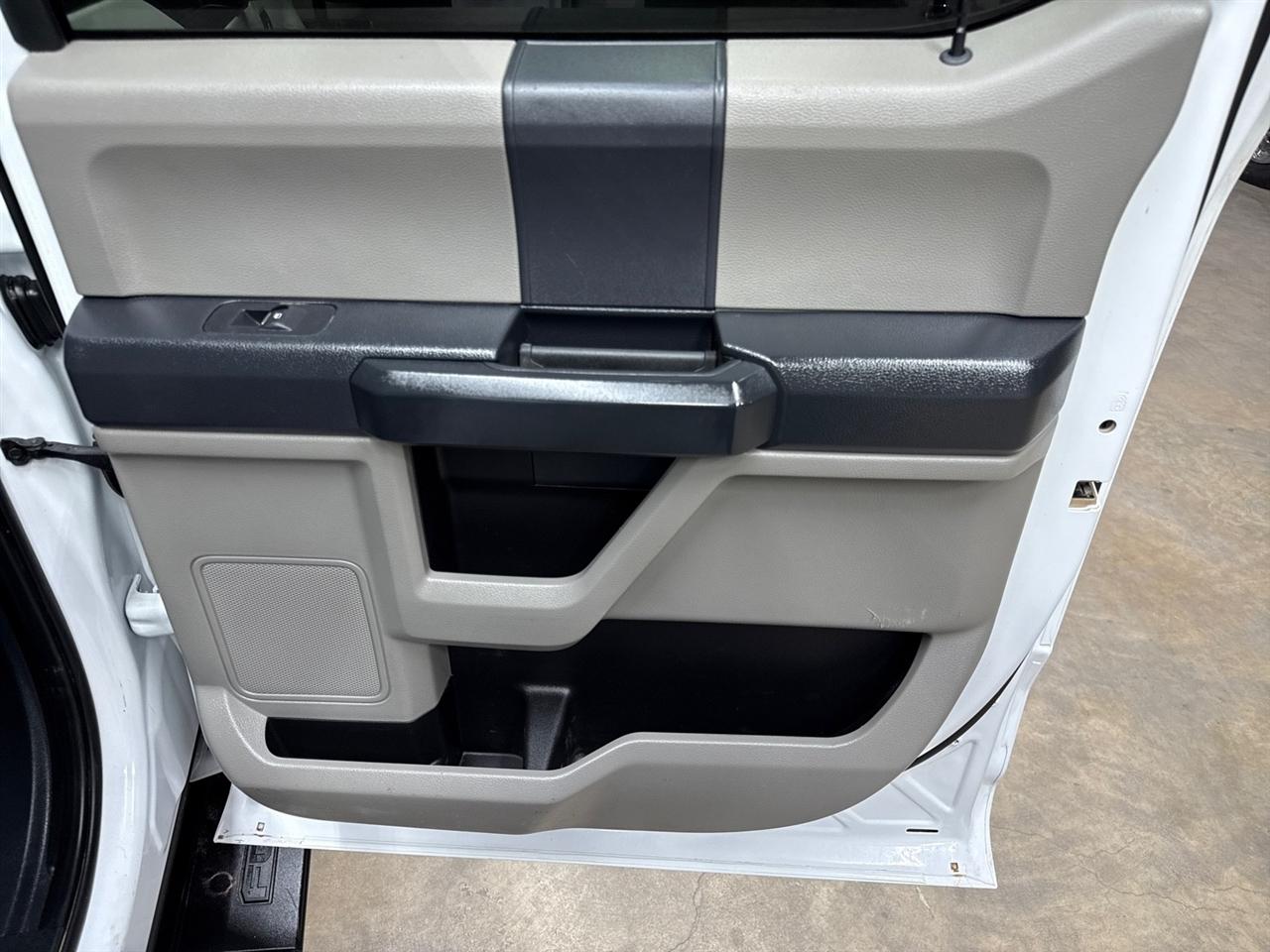 Ford F-250 SD XL Crew Cab Long Bed 4WD 2022