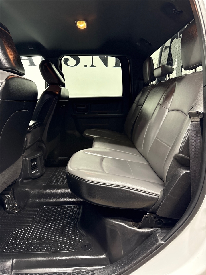 RAM 2500 Tradesman Crew Cab LWB 4WD 2024