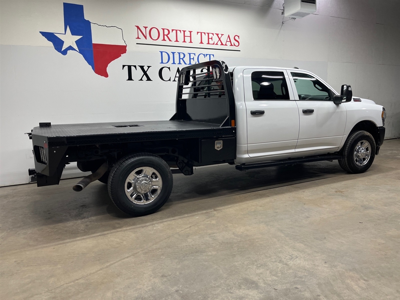 RAM 2500 Tradesman Crew Cab LWB 4WD 2024