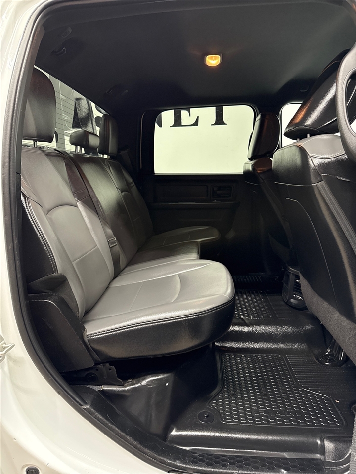 RAM 2500 Tradesman Crew Cab LWB 4WD 2024