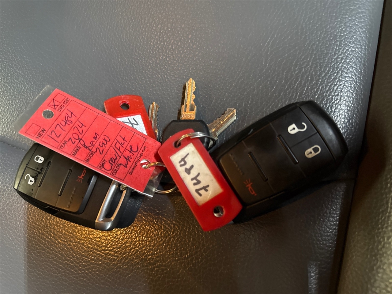 RAM 2500 Tradesman Crew Cab LWB 4WD 2024