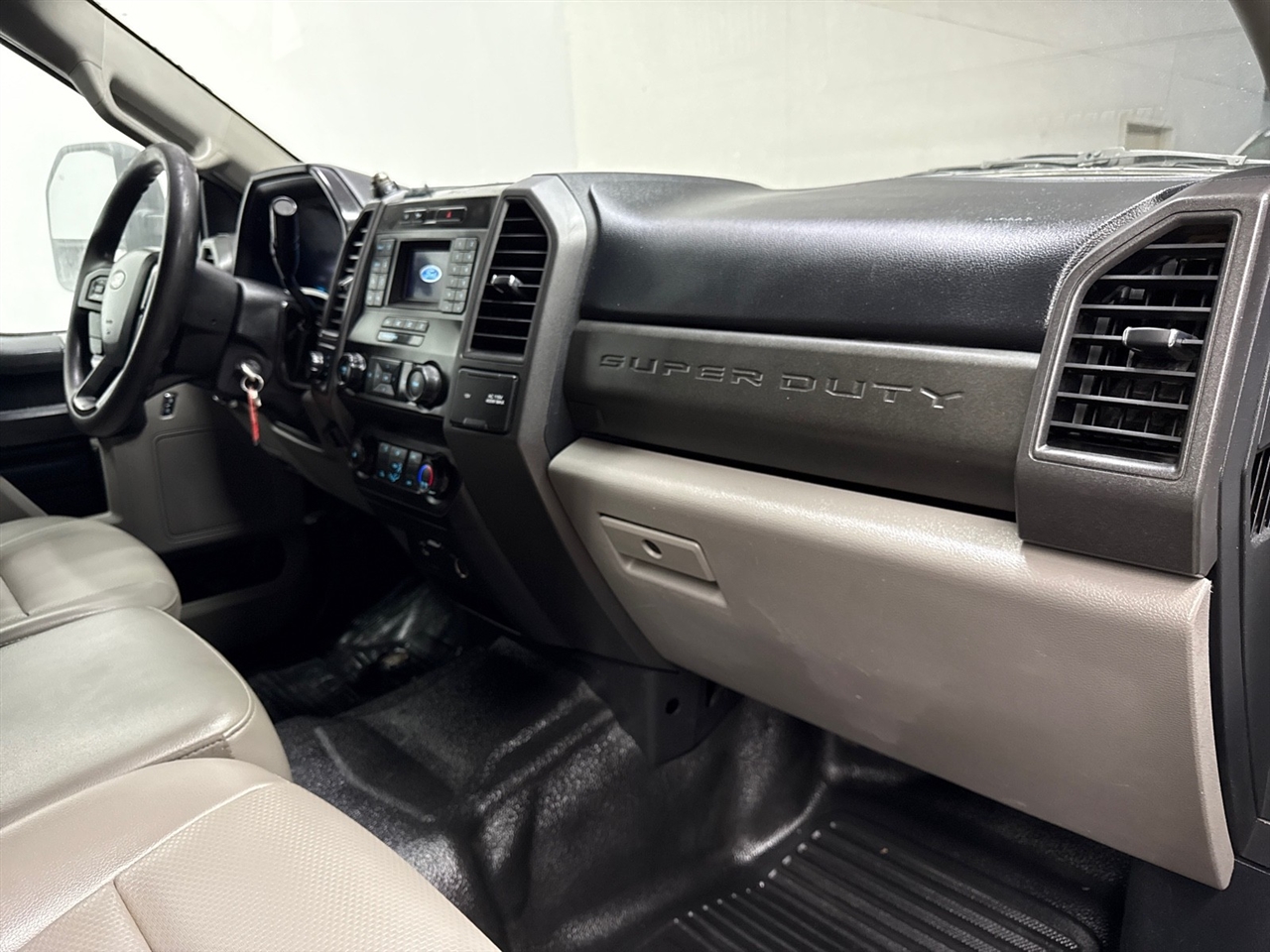 Ford F-550 Crew Cab DRW 4WD 2021