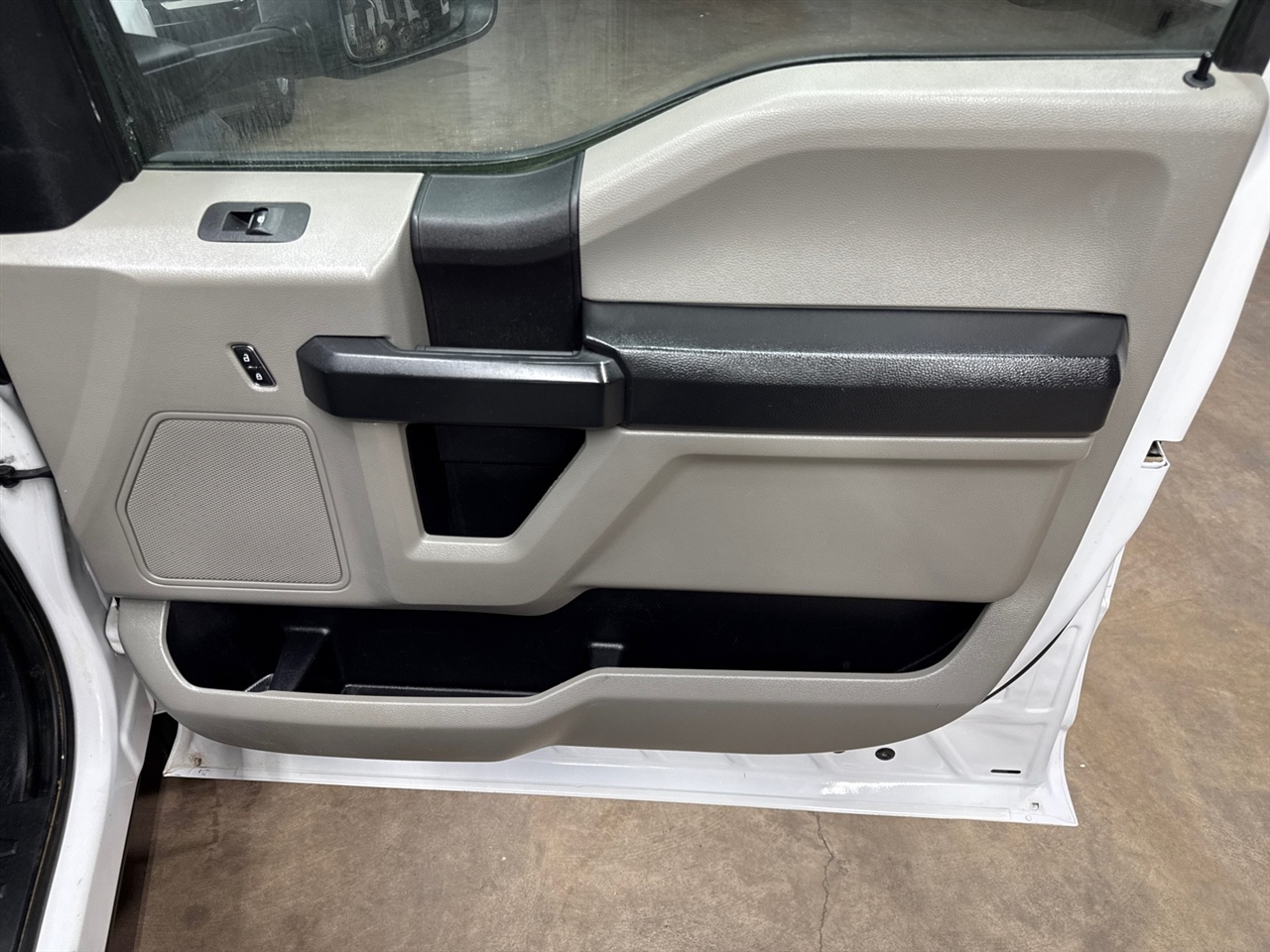 Ford F-550 Crew Cab DRW 4WD 2021