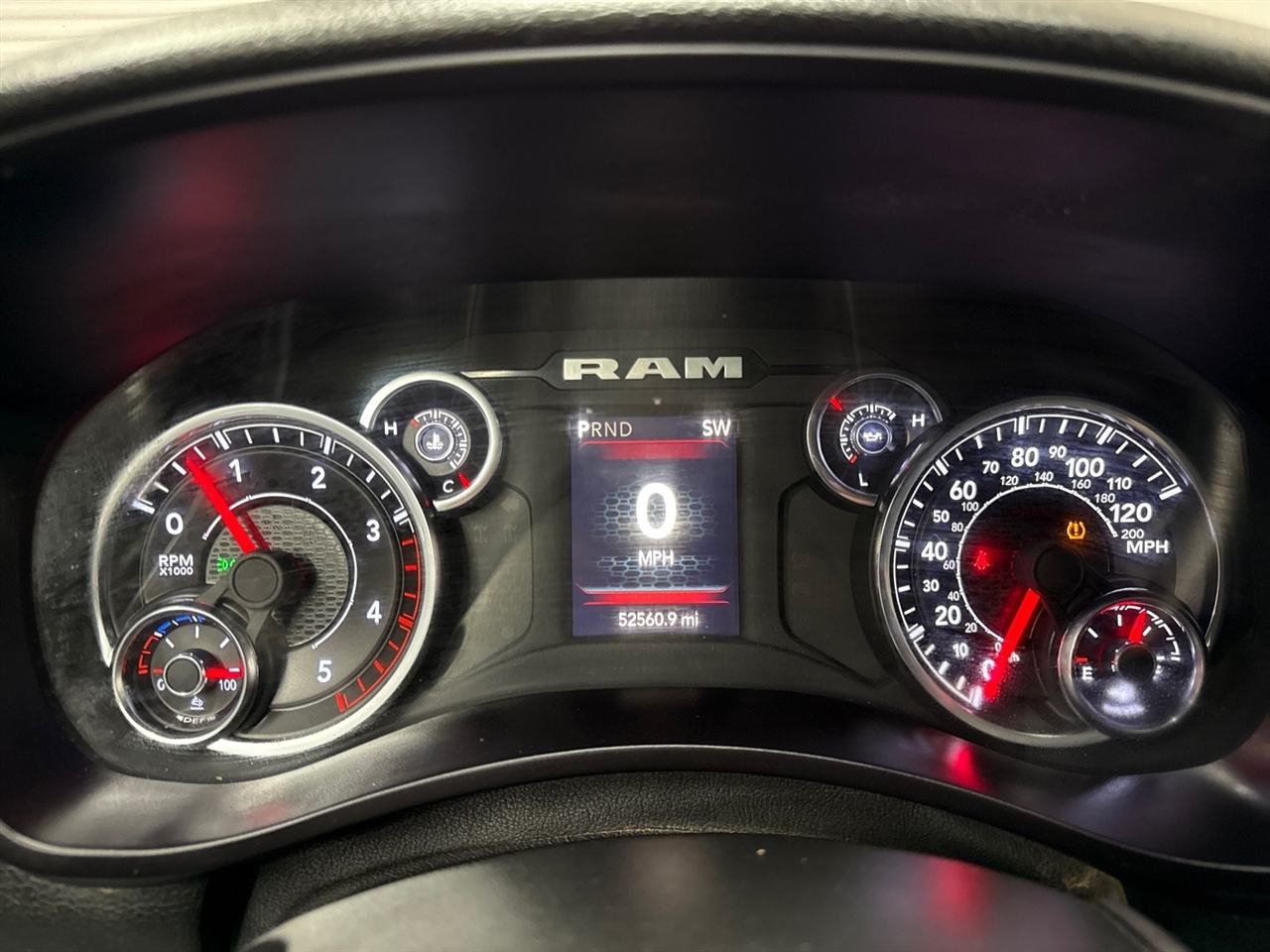 RAM 2500 Tradesman Crew Cab LWB 4WD 2024