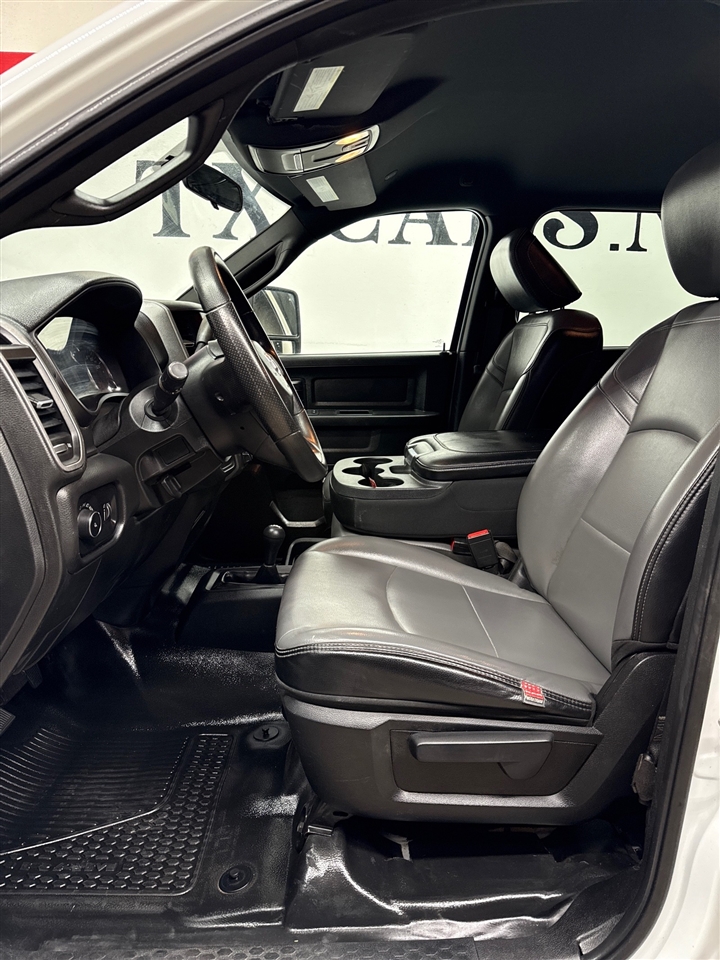 RAM 2500 Tradesman Crew Cab LWB 4WD 2024