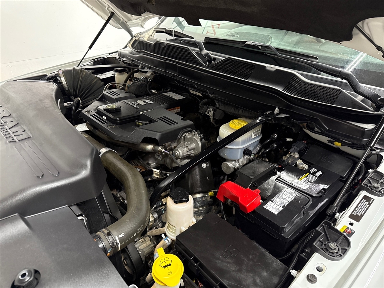 RAM 2500 Tradesman Crew Cab LWB 4WD 2024