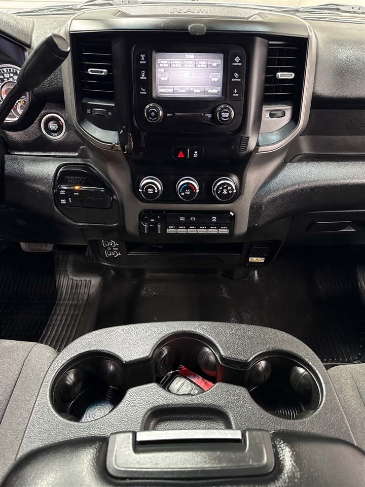 RAM 3500 Tradesman Crew Cab 4WD 2022