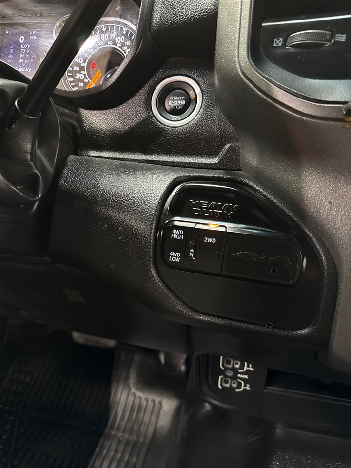 RAM 3500 Tradesman Crew Cab 4WD 2022