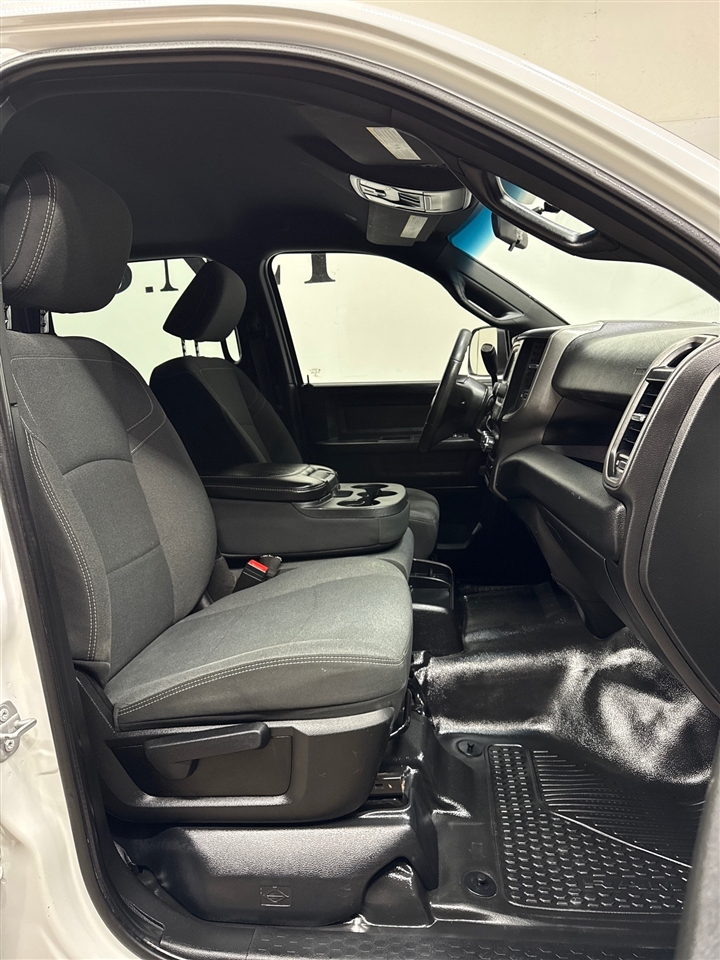 RAM 3500 Tradesman Crew Cab 4WD 2022