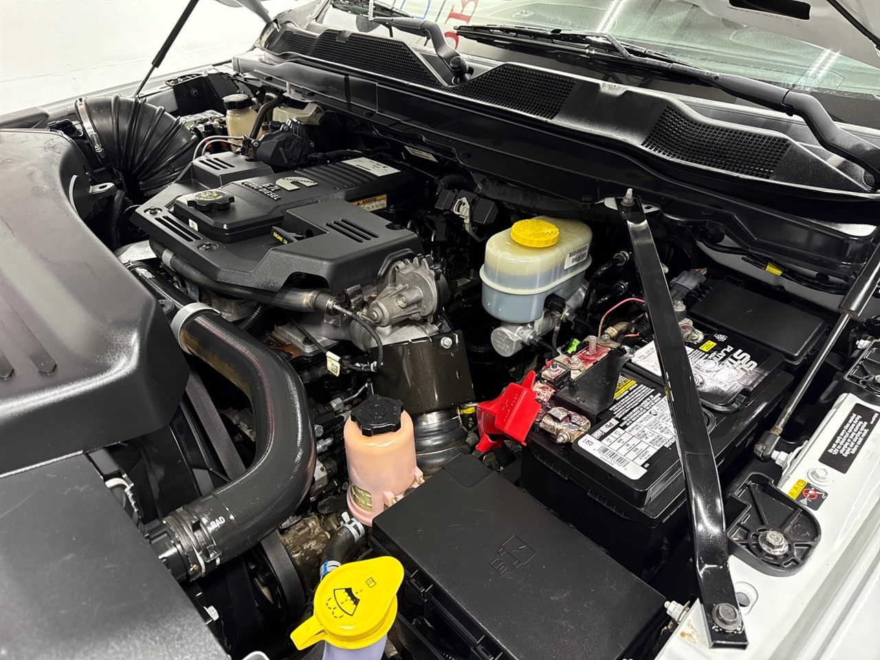 RAM 3500 Tradesman Crew Cab 4WD 2022