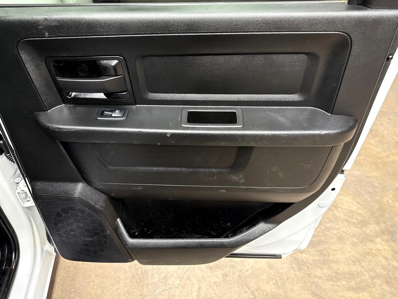 RAM 2500 Tradesman Crew Cab LWB 4WD 2023