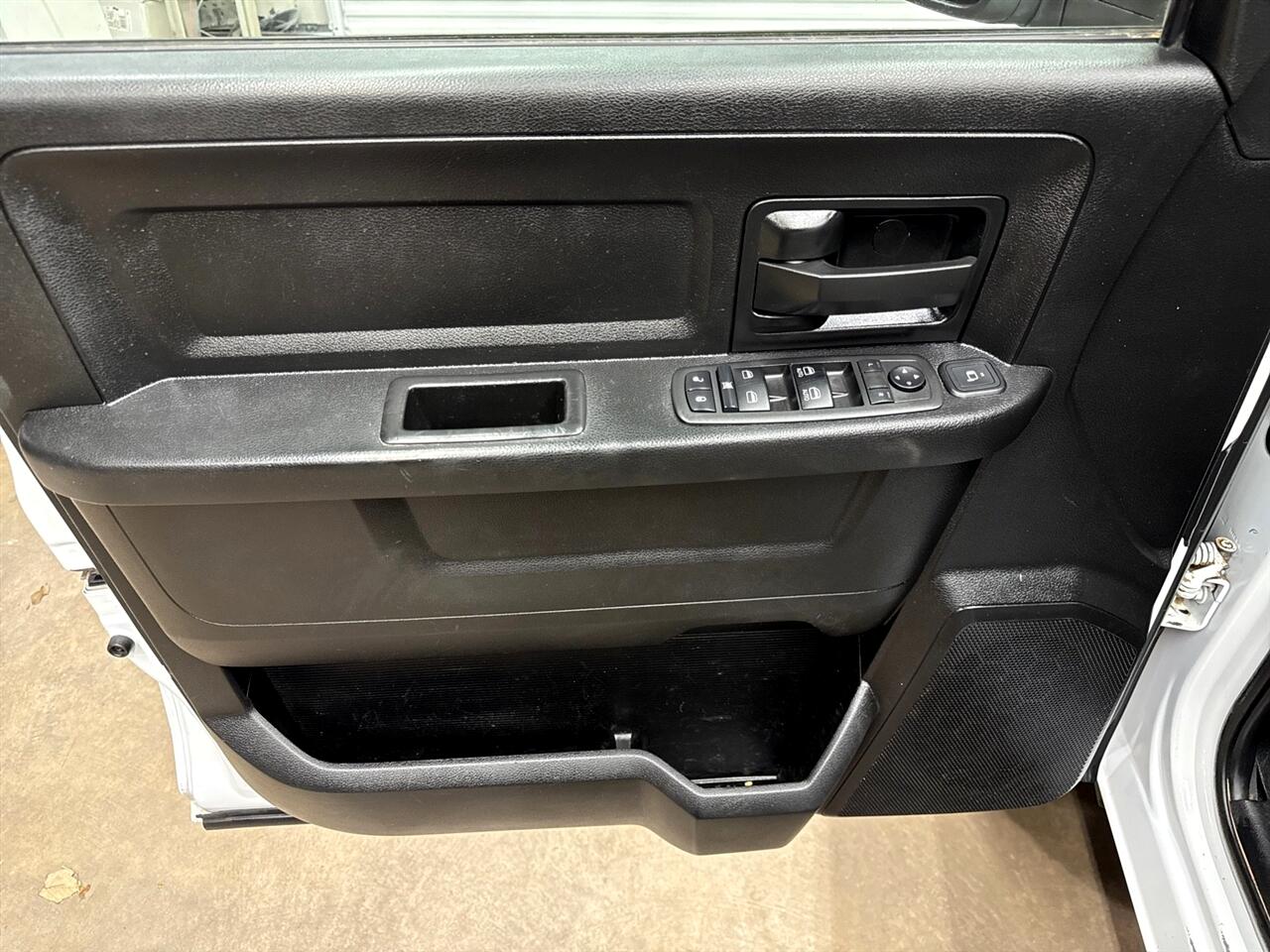 RAM 2500 Tradesman Crew Cab LWB 4WD 2023