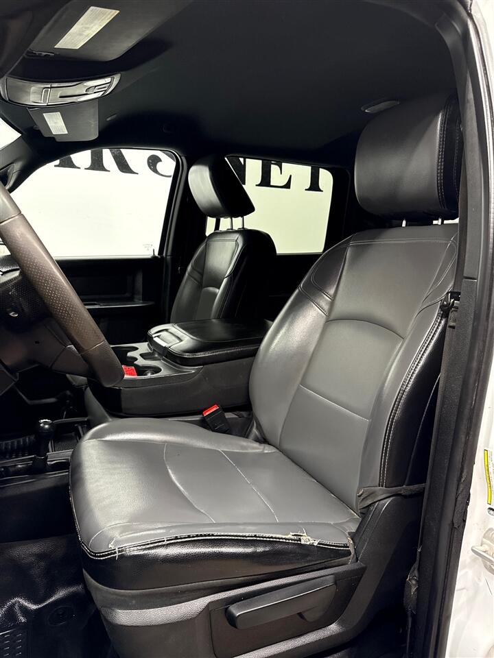 RAM 2500 Tradesman Crew Cab LWB 4WD 2023