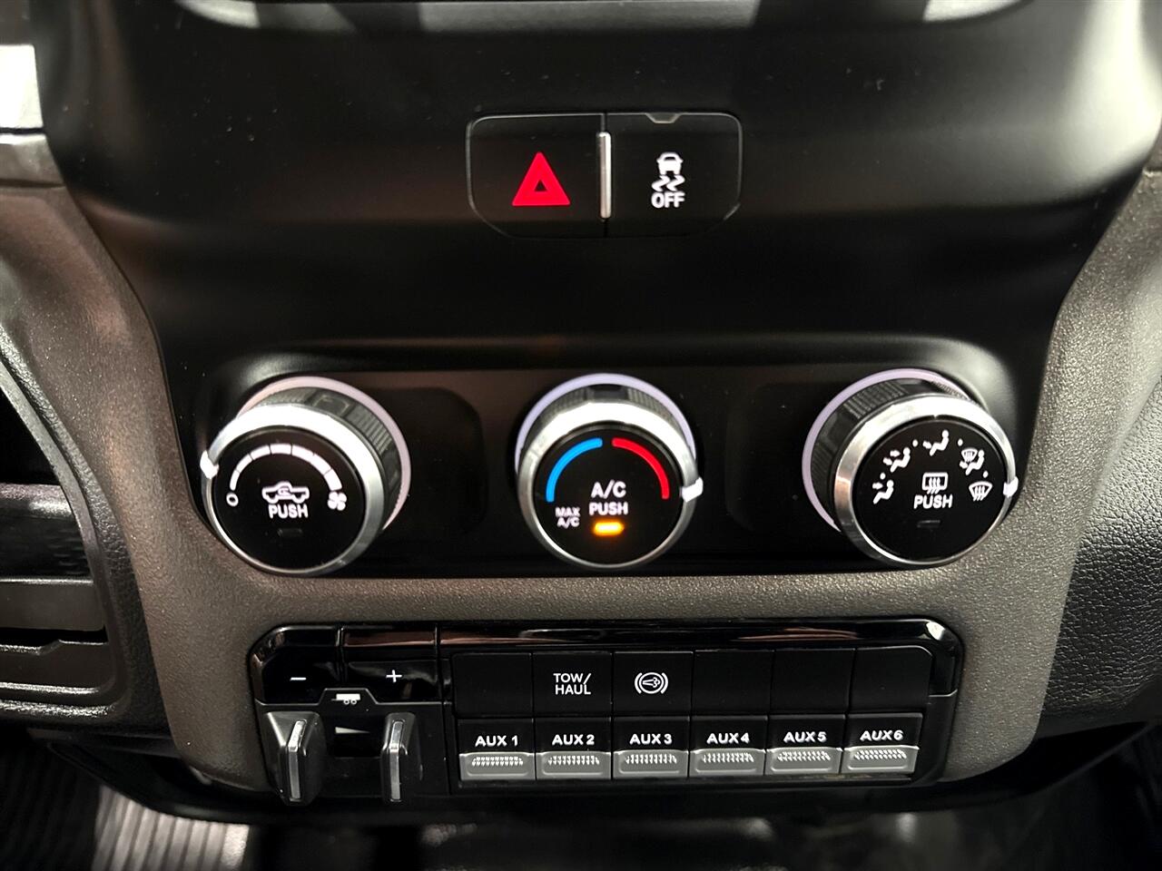 RAM 2500 Tradesman Crew Cab LWB 4WD 2023