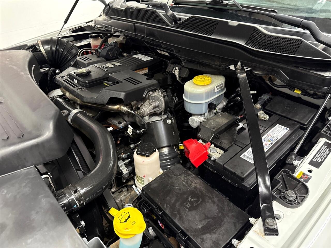 RAM 2500 Tradesman Crew Cab LWB 4WD 2023